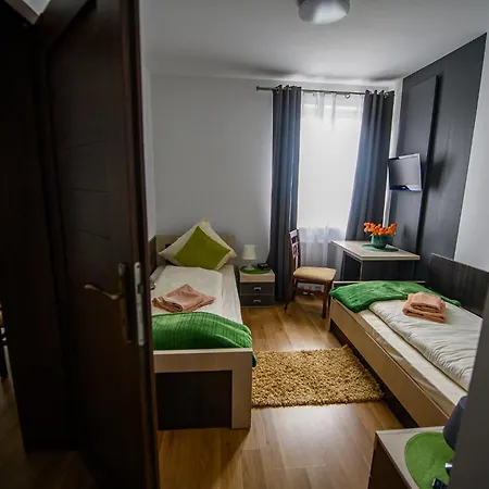 Restauracja Sara فندق Laskowa (Limanowa)